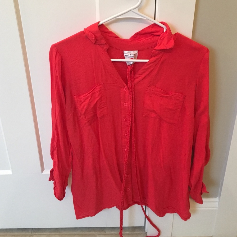 Maternity blouse with tie